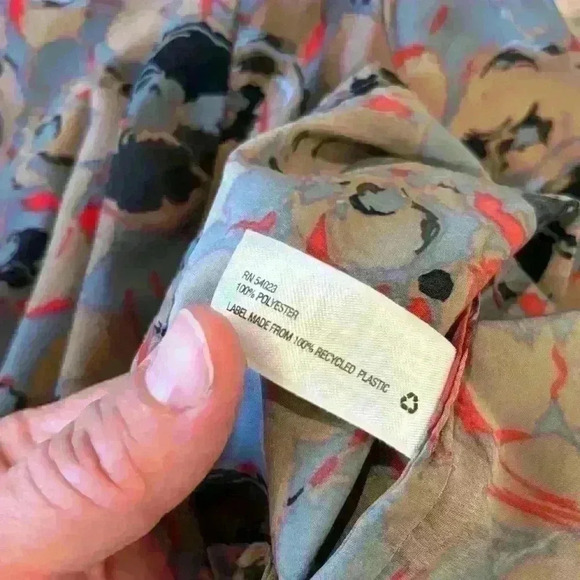 GAP maternity blouse size small - Picture 8 of 8